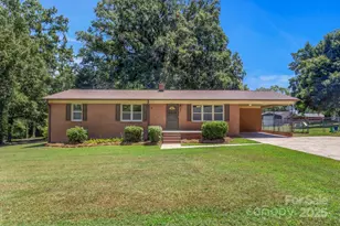 204 Dale Dr, Cherryville, NC 28021 - Photo 1