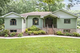 401 Nelson St, Clyde, NC 28721 - Photo 1