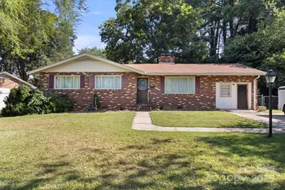 1521 W Colonial Drive, Salisbury, NC 28144 - Photo 1