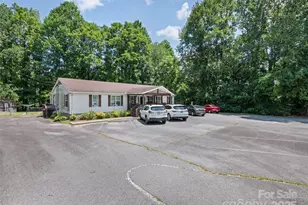 1170 Crabtree Rd, Waynesville, NC 28785 - Photo 1