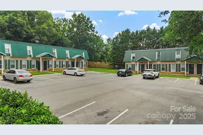 310 W Catawba Avenue, Mount Holly, NC 28120 - Photo 1