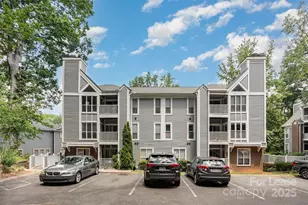 2516 Cranbrook Ln, Charlotte, NC 28207 - Photo 1