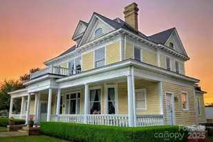 301 Windsor Street E, Monroe, NC 28112 - Photo 1