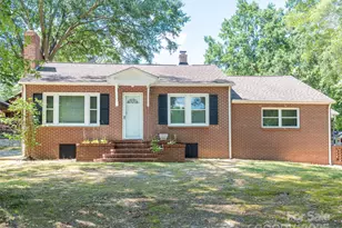 1414 Hollyleaf Ave, Gastonia, NC 28052 - Photo 1