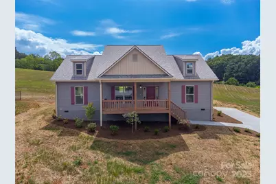 34 Kingston Street, Franklin, NC 28734 - Photo 1