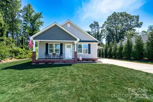 131 Crescent St, Kannapolis, NC 28081 - Photo 1