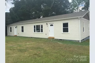 416 E Wilkins Street, Dallas, NC 28034 - Photo 1