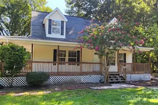 2425 Kershaw Camden Hwy, Lancaster, SC 29720 - Photo 1