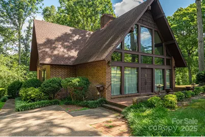 912 W Marion Street, Shelby, NC 28150 - Photo 1