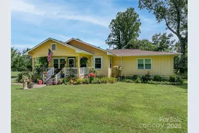 437 Rutledge Drive, Hendersonville, NC 28739 - Photo 1