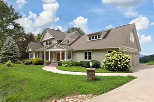 811 Hickory Dr, Waynesville, NC 28786 - Photo 1