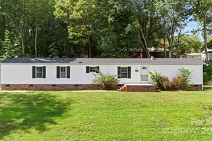 1884 Kensway Dr, Hudson, NC 28638 - Photo 1