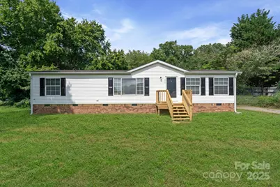 5810 Nc Highway 66 Highway S, King, NC 27021 - Photo 1