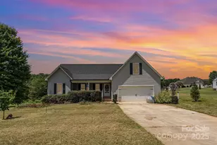 409 Delview Dr, Cherryville, NC 28021 - Photo 1