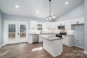 1452 W 7th St, Newton, NC 28658 - Photo 1