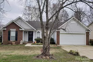 11810 Winter Pine Ln, Charlotte, NC 28269 - Photo 1