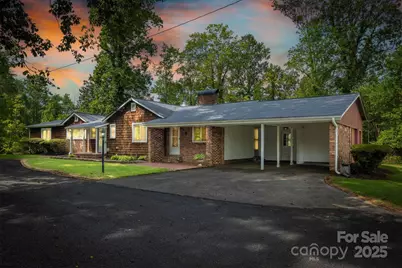 767 Circle Drive NE, Lenoir, NC 28645 - Photo 1