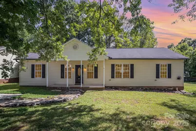 308 E Louisiana Avenue, Bessemer City, NC 28016 - Photo 1