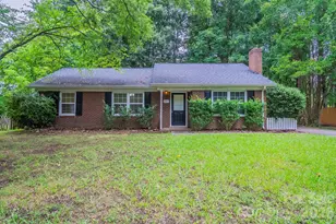 6410 Pineburr Ct, Charlotte, NC 28211 - Photo 1