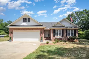 520 Rhodes Ave, Kings Mountain, NC 28086 - Photo 1