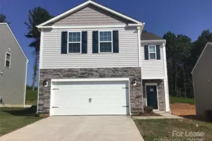 1346 37th Ave Lane NE, Hickory, NC 28601 - Photo 1