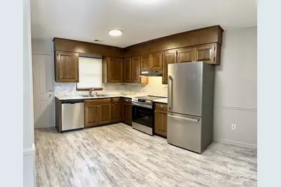 754 7th Avenue SE #4, Hickory, NC 28602 - Photo 1