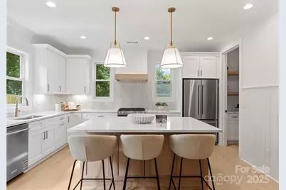 300 Gene Avenue, Charlotte, NC 28205 - Photo 1