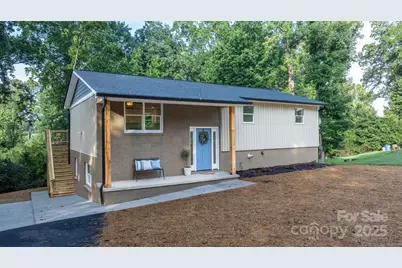 5626 Mountainside Court, Hickory, NC 28601 - Photo 1