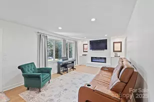 5703 Valley Field Rd, Hickory, NC 28602 - Photo 1