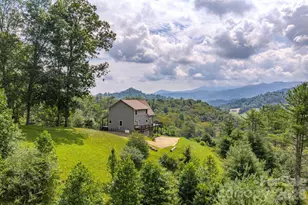 27 Country Beech Ln, Burnsville, NC 28714 - Photo 1