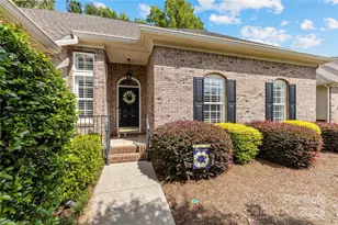 2910 Windsor Meadow Ln, Matthews, NC 28105 - Photo 1