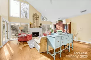 2900 Hanson Dr, Charlotte, NC 28207 - Photo 1