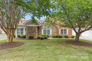 3270 Abbey Walk Ln, Matthews, NC 28105 - Photo 1