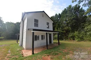 1131 Mecklenburg Hwy, Mooresville, NC 28115 - Photo 1