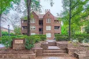 2220 Roswell Ave, Charlotte, NC 28207 - Photo 1