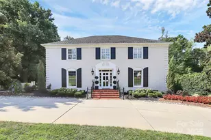 906 Colonial Dr, Albemarle, NC 28001 - Photo 1