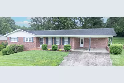 715 NW Pennell Street NE, Lenoir, NC 28645 - Photo 1
