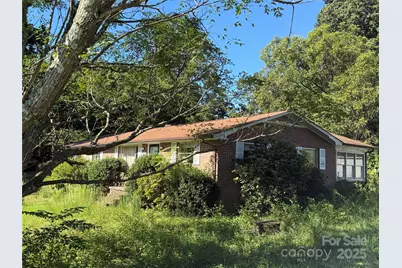 4135 17th Street NE, Hickory, NC 28601 - Photo 1