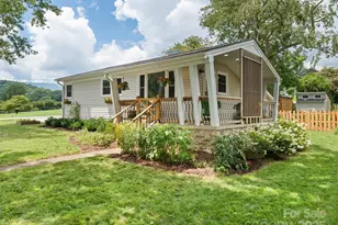 250 Shelton St, Waynesville, NC 28786 - Photo 1