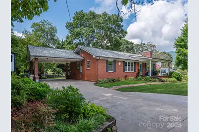 156 Highland Road, Waynesville, NC 28786 - Photo 1