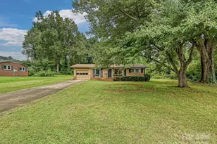 2283 Hillside Dr, Newton, NC 28658 - Photo 1