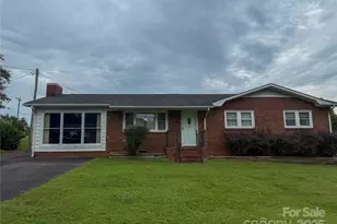 218 Starview Ln, Dallas, NC 28034 - Photo 1