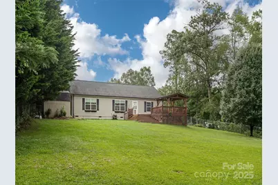 15 Starling Way, Hendersonville, NC 28792 - Photo 1