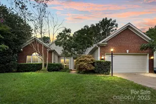 722 Meadow Lake Dr, Matthews, NC 28105 - Photo 1