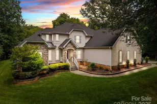 6802 Rock Island Rd, Charlotte, NC 28278 - Photo 1