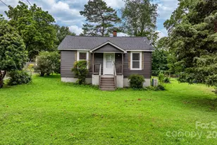 1333 13th St NE, Hickory, NC 28601 - Photo 1