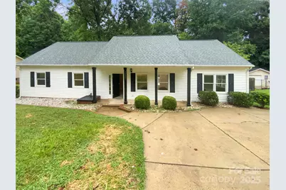 3430 Fincher Boulevard, Charlotte, NC 28269 - Photo 1