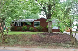 4112 Castlewood Rd, Charlotte, NC 28209 - Photo 1
