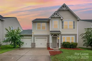 10327 Snowbell Ct, Charlotte, NC 28215 - Photo 1