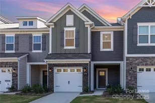 3160 Lilac Grove Dr, Charlotte, NC 28269 - Photo 1